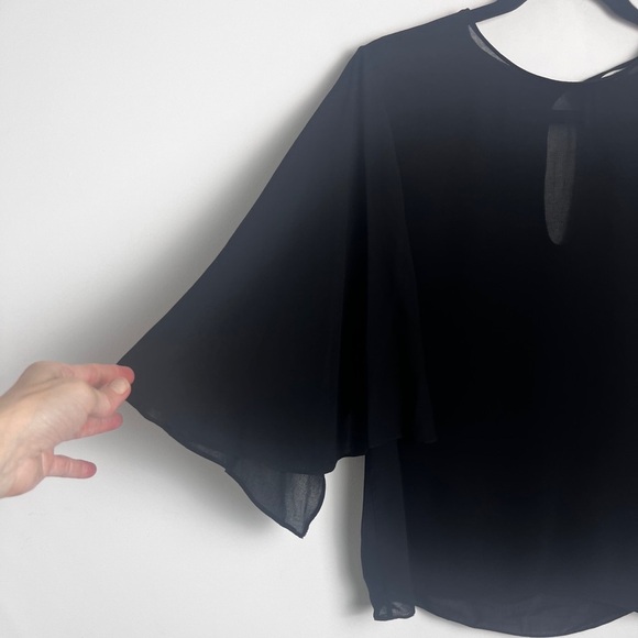 ZARA ZW Collection Black Flowing Cape Sleeve Lightweight Chic Blouse Top Sz L - Picture 8 of 11